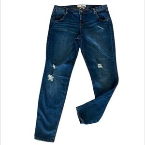 Dittos low rise boyfriend crop jeans size 28
